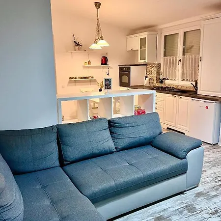 Cozy White Apartment Sibiu